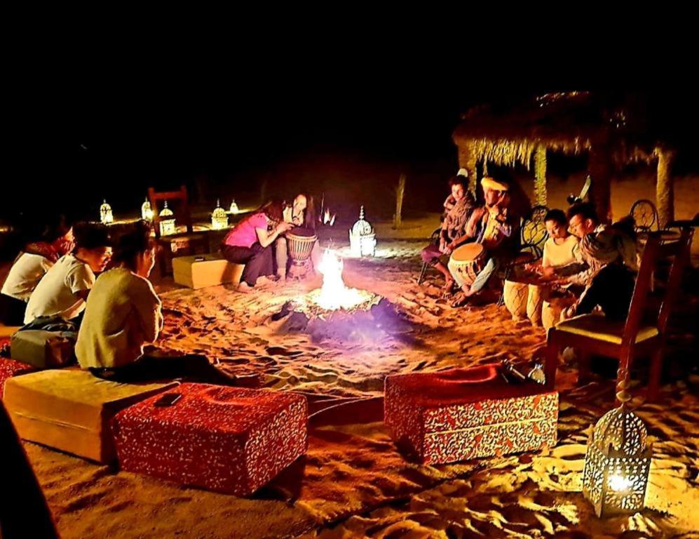 מלון מרזאוגה Sahara Safari Camp מראה חיצוני תמונה